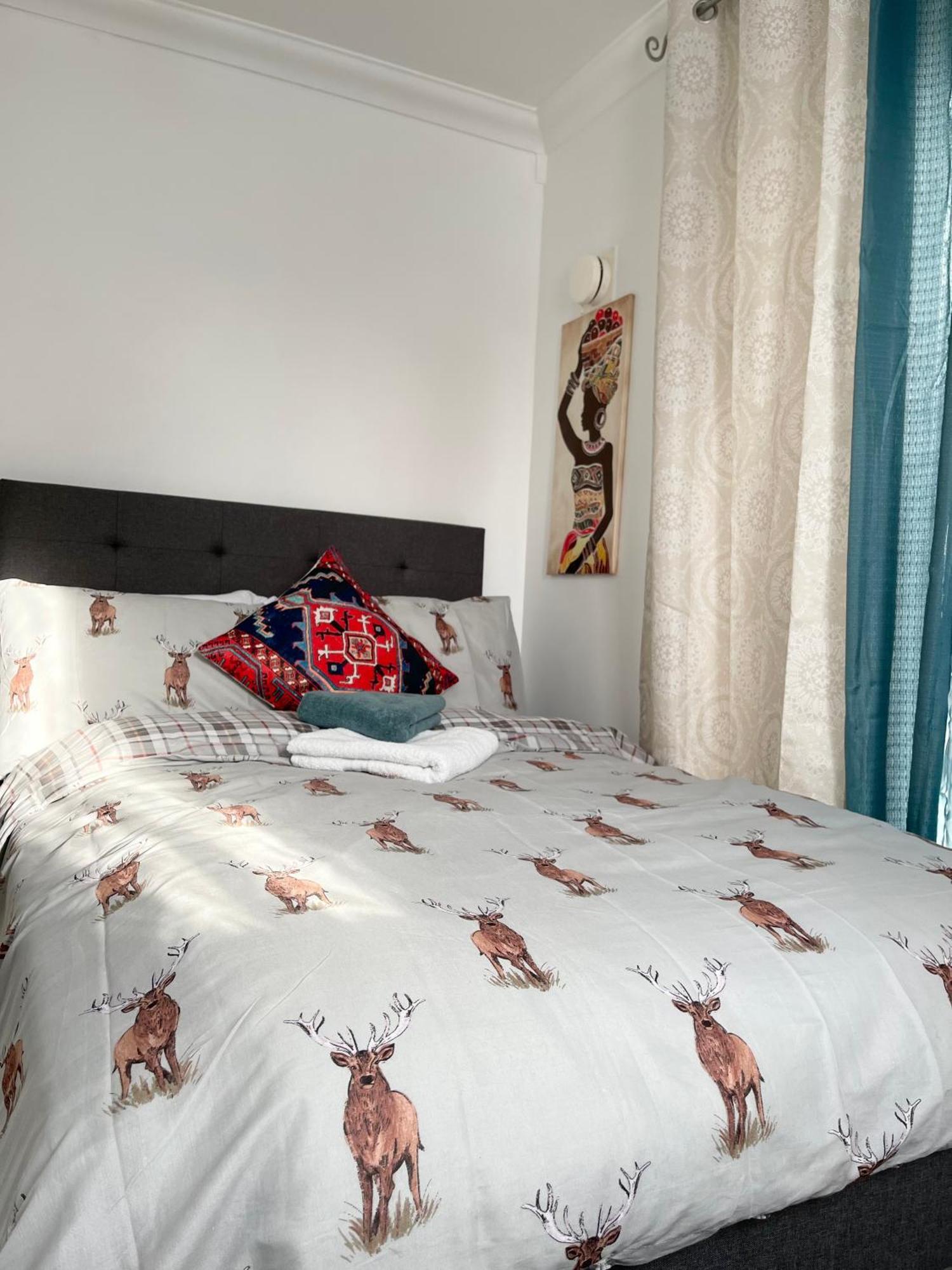 Stanton - Impeccable And Stylish 2 Bedroom Dagenham Dış mekan fotoğraf