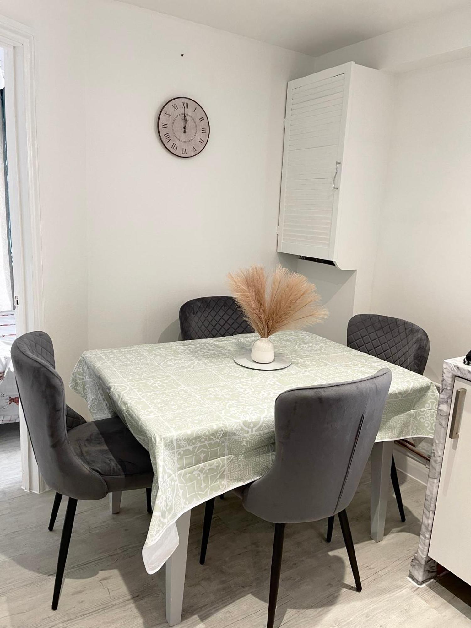 Stanton - Impeccable And Stylish 2 Bedroom Dagenham Dış mekan fotoğraf