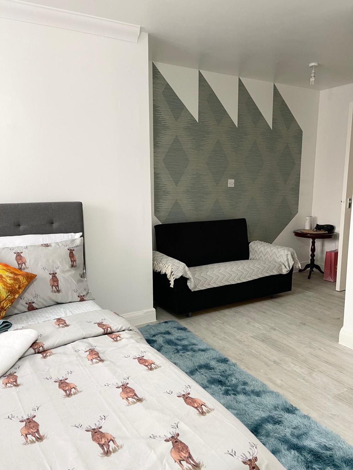 Stanton - Impeccable And Stylish 2 Bedroom Dagenham Dış mekan fotoğraf